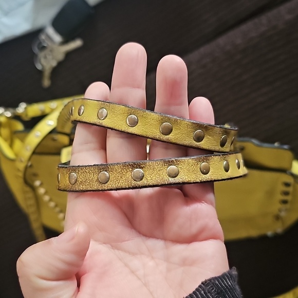 Valentino Garavani studded handbag (project) - Picture 10 of 10